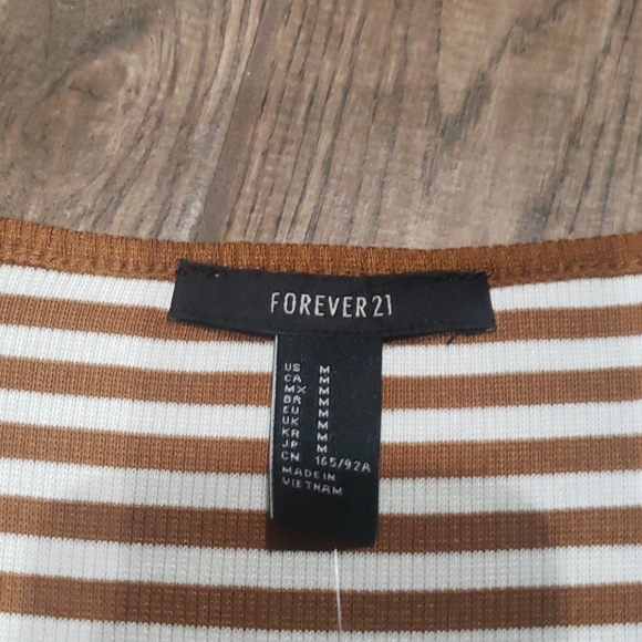 Forever 21 Crop Top - Picture 2 of 5